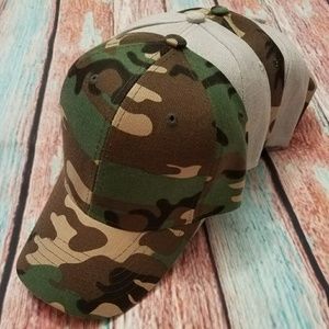 🐞 $8 each...Camo & Heather Gray Hats